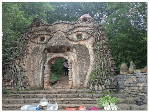 云游 系列報道11 石林糯黑村 石頭寨里有閑趣